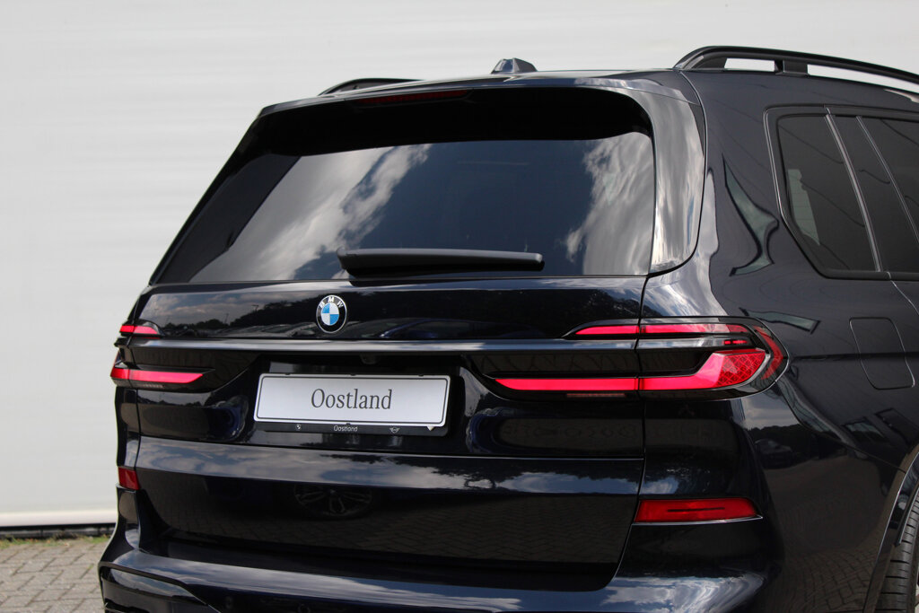 BMW X7 15