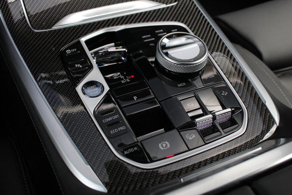 BMW X7 26