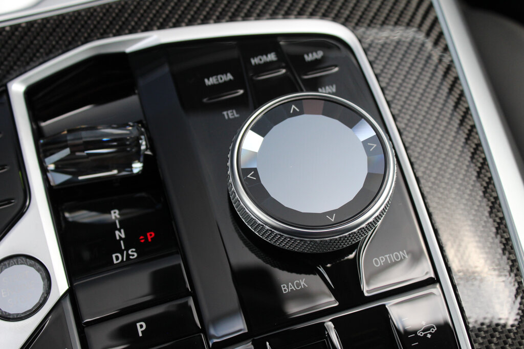 BMW X7 29