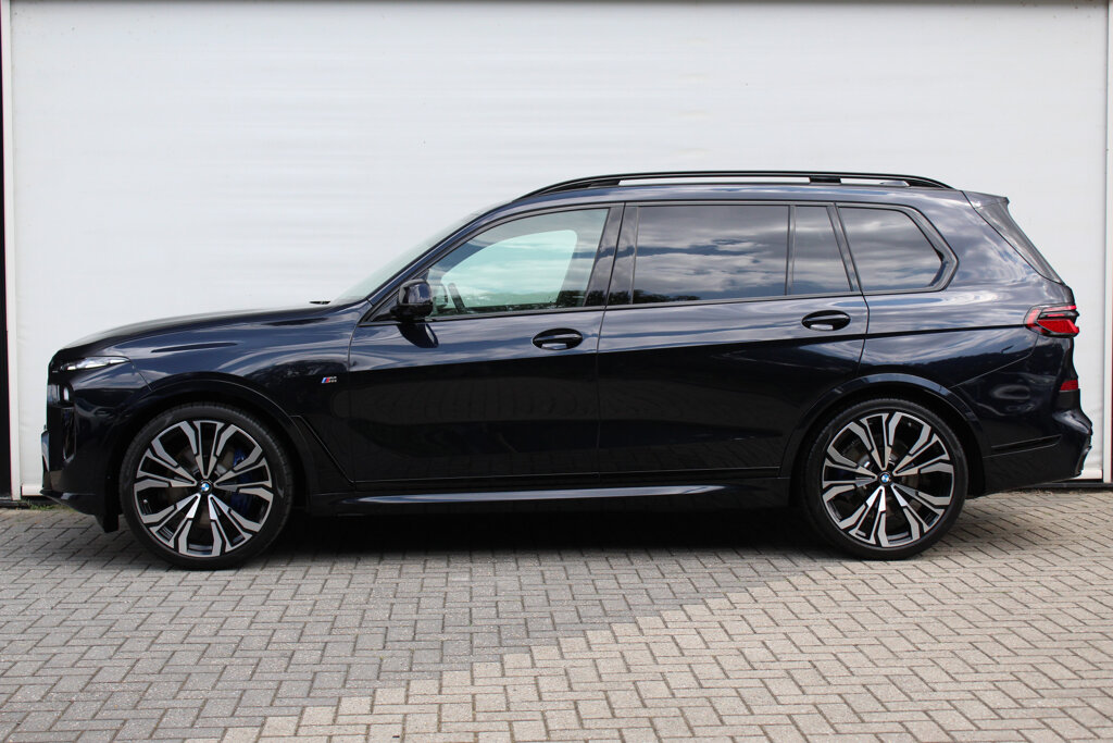BMW X7 37