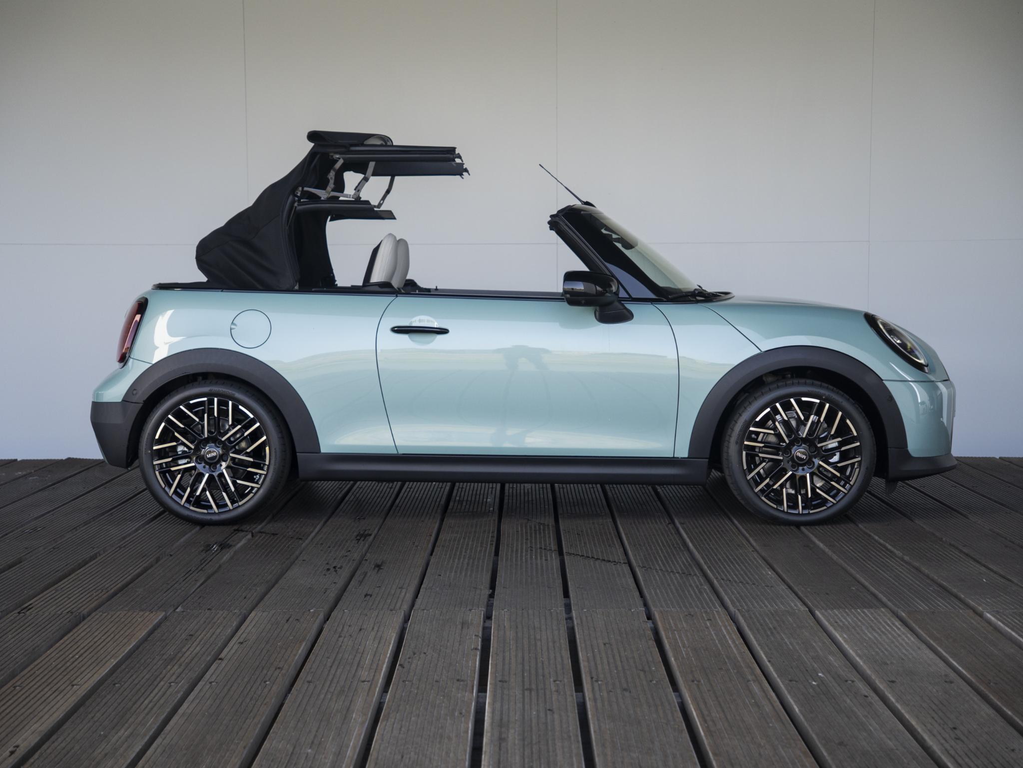 MINI Cabrio