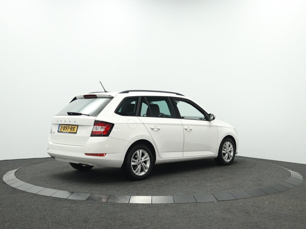 Škoda Fabia Combi 1.0 TSI Business Edition Automaat | Carplay navigatie | Cruise control | Airco - Afbeelding 2