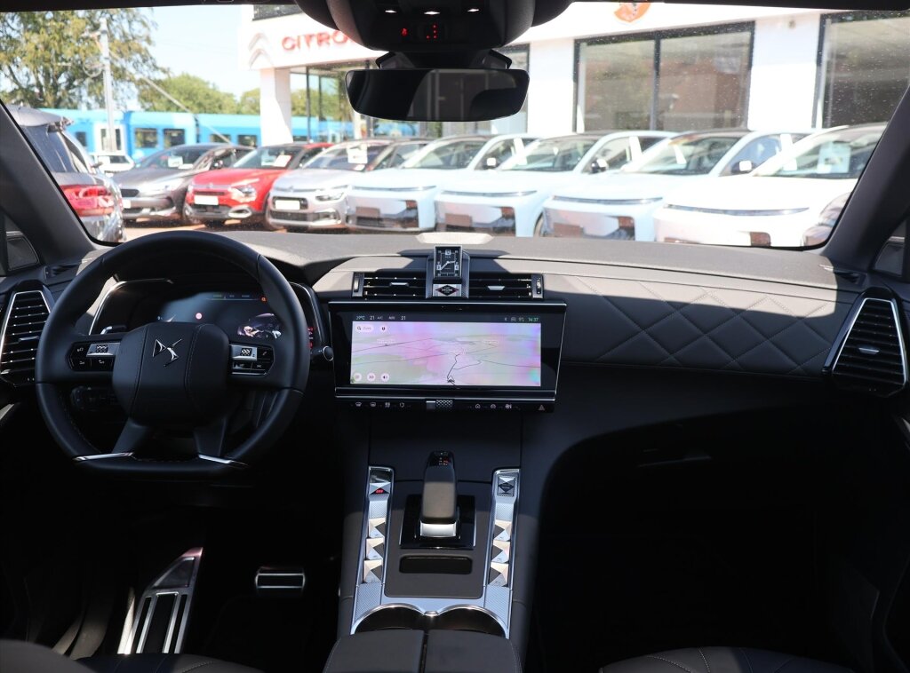 DS DS 7 E-TENSE Hybride 300PK 4x4 eEAT8 Automaat Pallas, Rijklaarprijs | Panoramadak | Keyless | Camera | Navigatie | DAB+ - Afbeelding 5