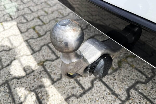 trekhaak elektrisch uitklapbaar