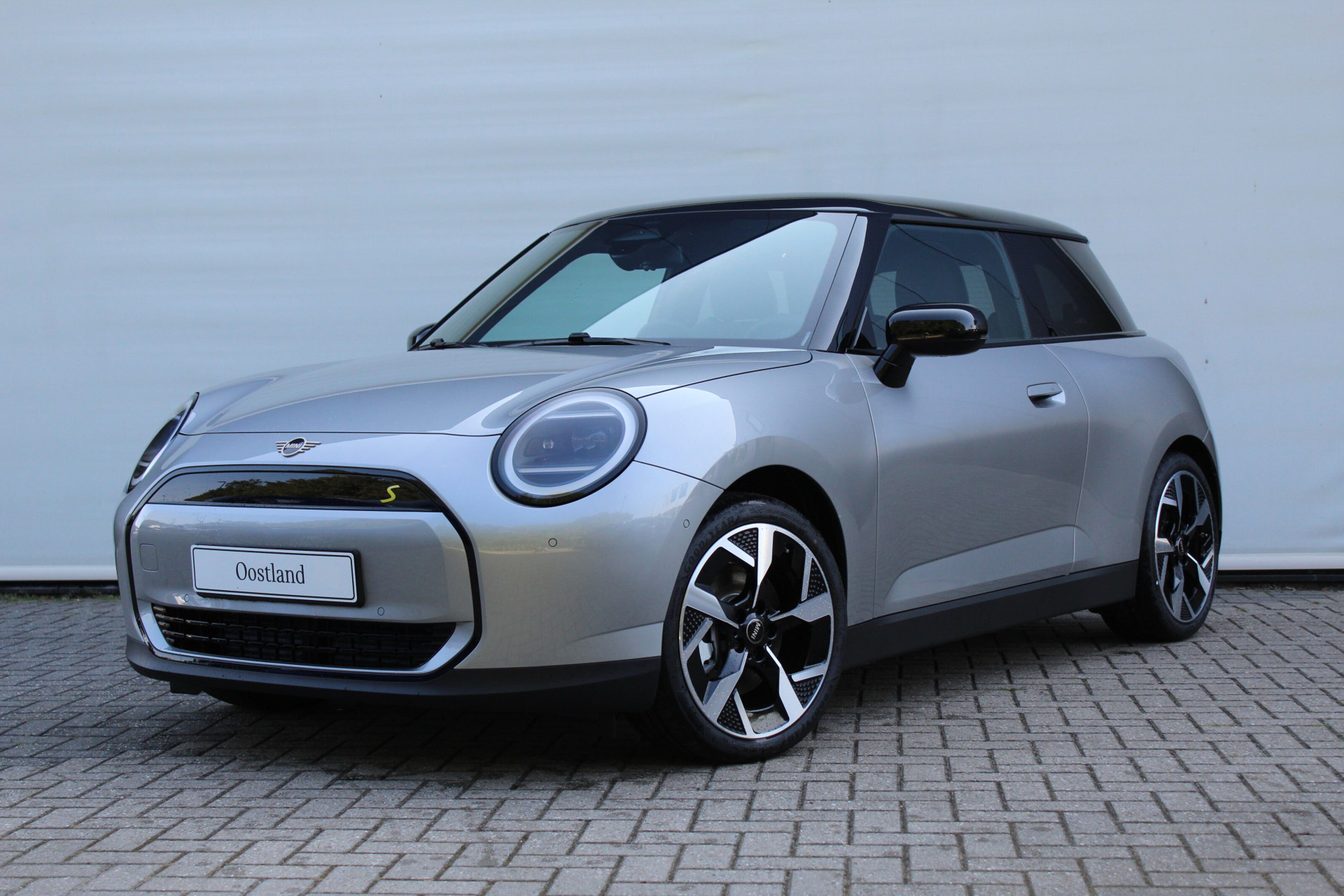 MINI Electric Hatchback Cooper SE