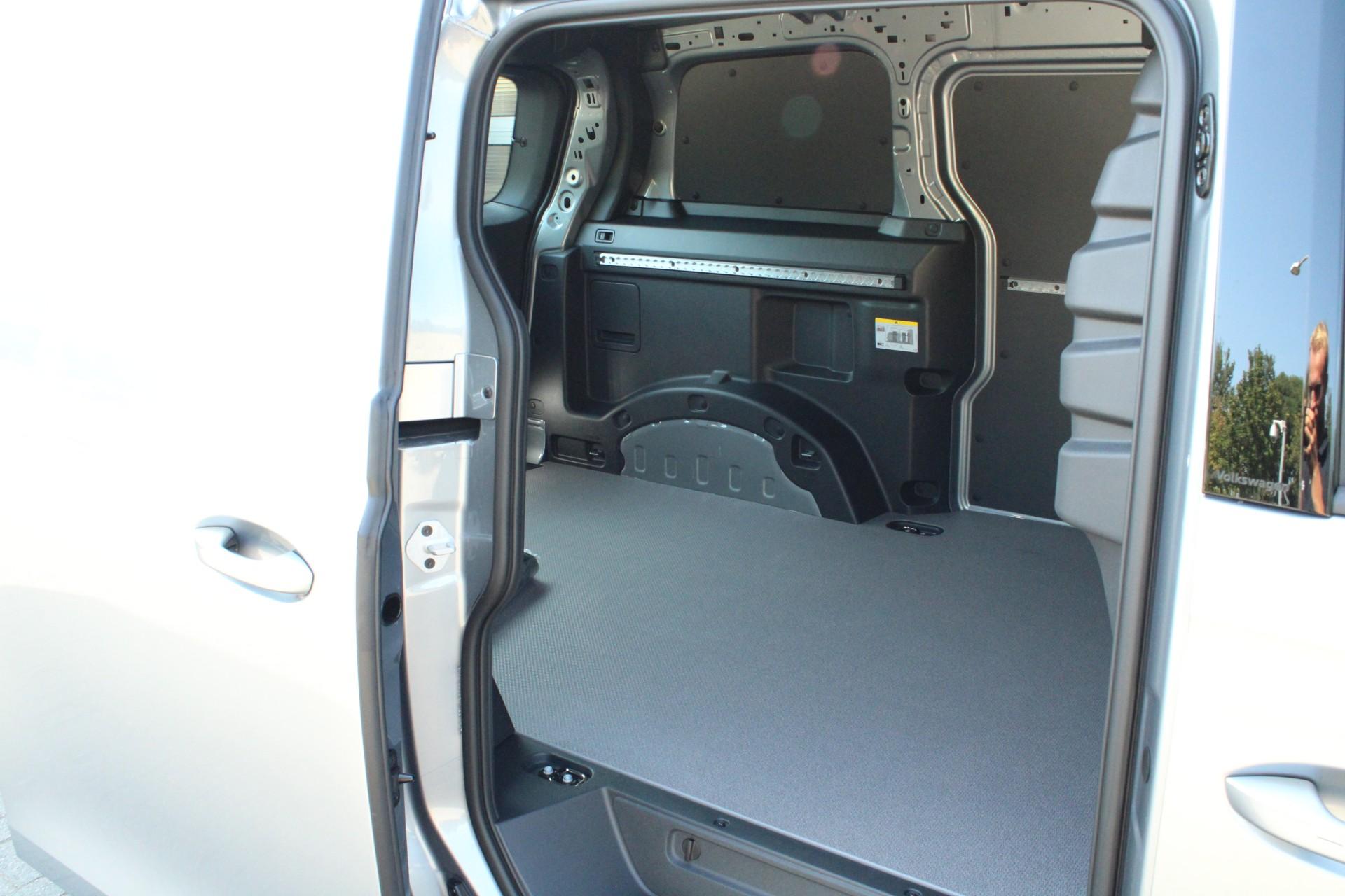 Volkswagen ID. Buzz Cargo 340pk Bulli Limited Edition 79 kWh 4MOTION - Afbeelding 5