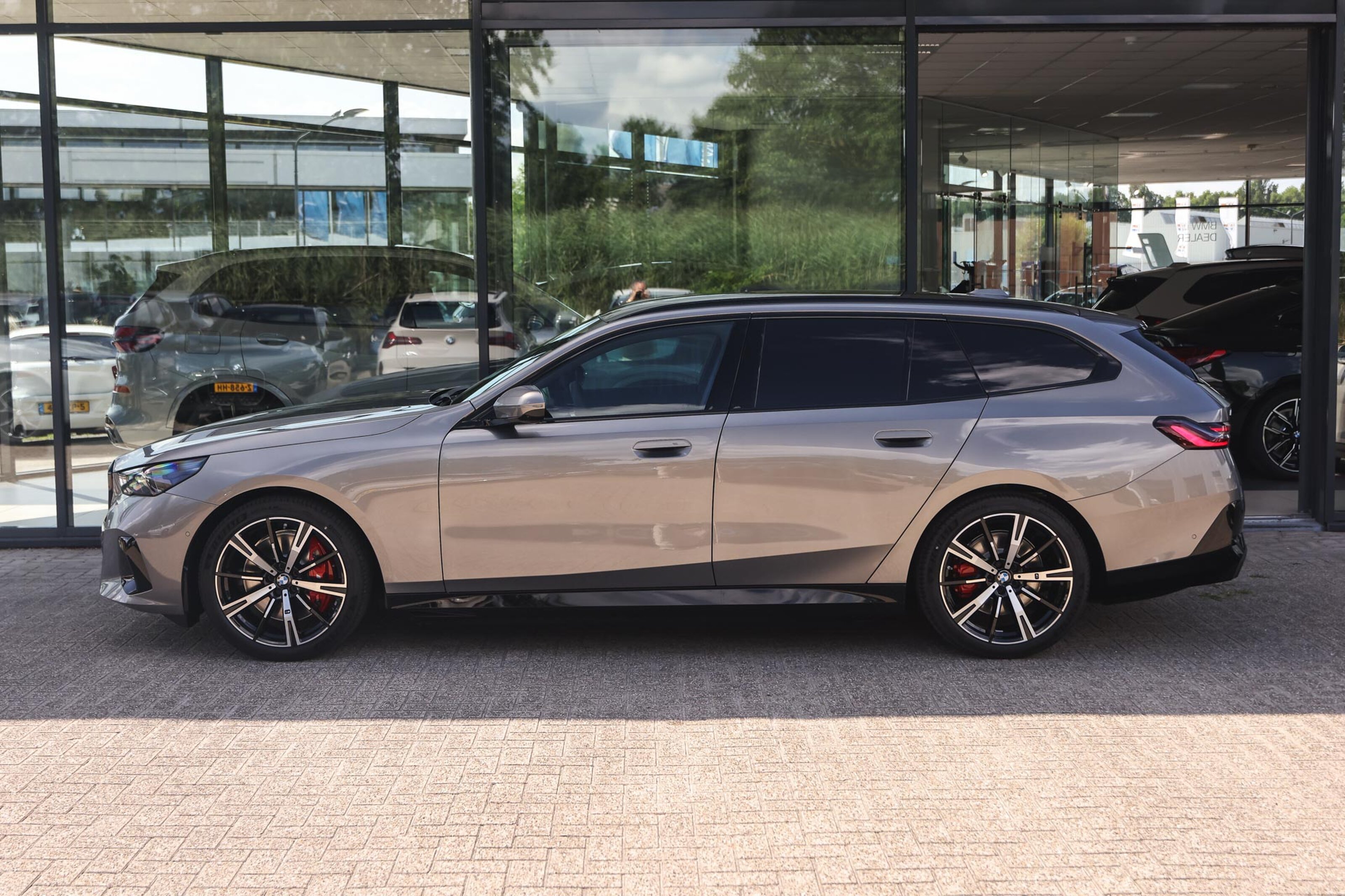 BMW i5 7
