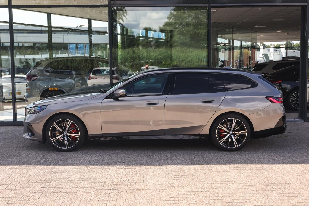 BMW i5 7