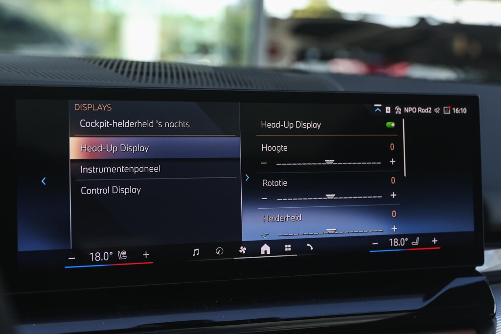 BMW i5 26
