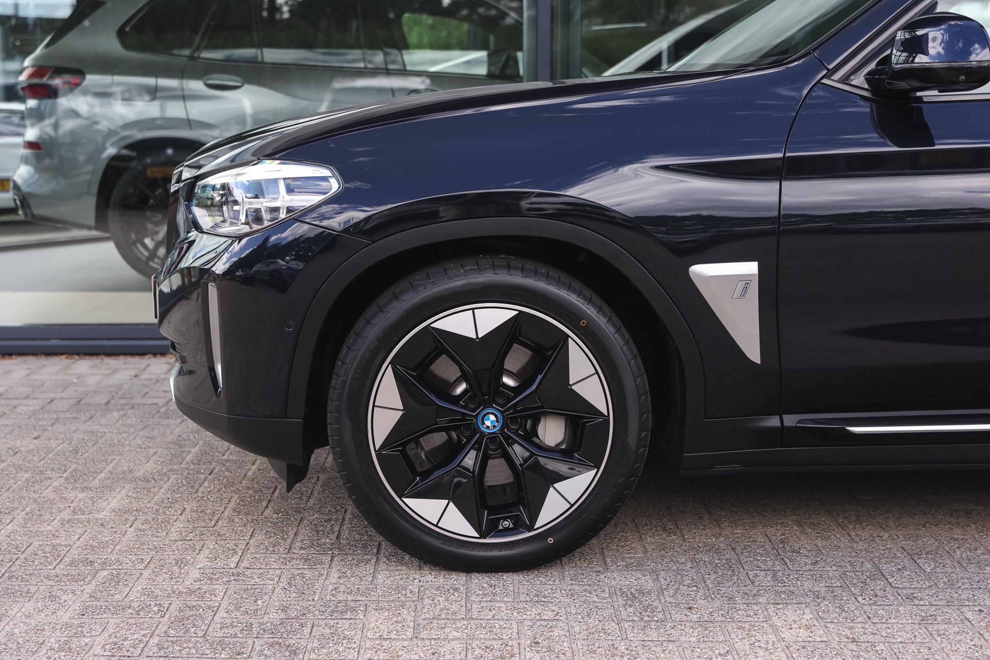 BMW iX3 High Executive