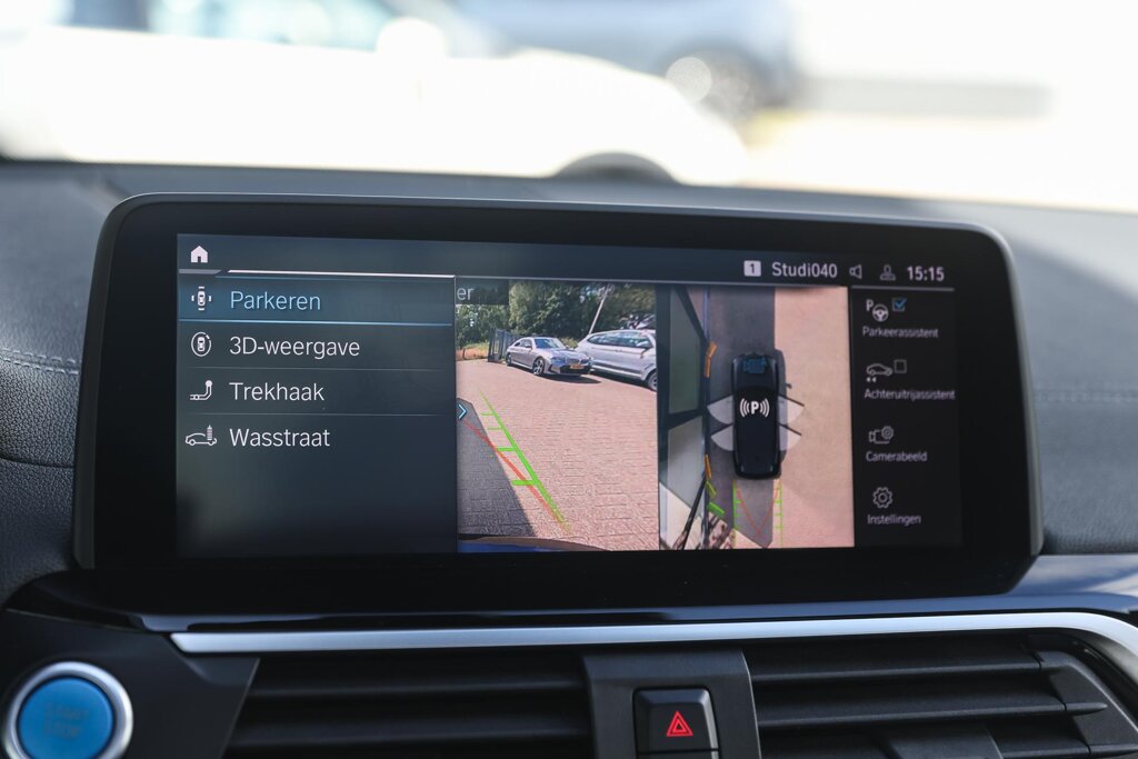 BMW iX3 20