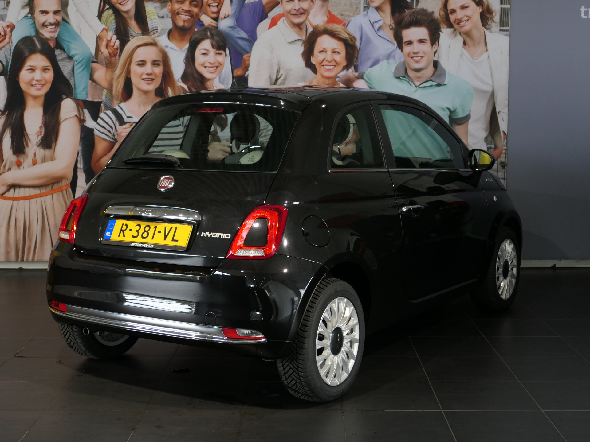 Fiat 500 1.0 Hybrid Dolcevita - Occasion Lease vanaf €324 p/m - - Afbeelding 3