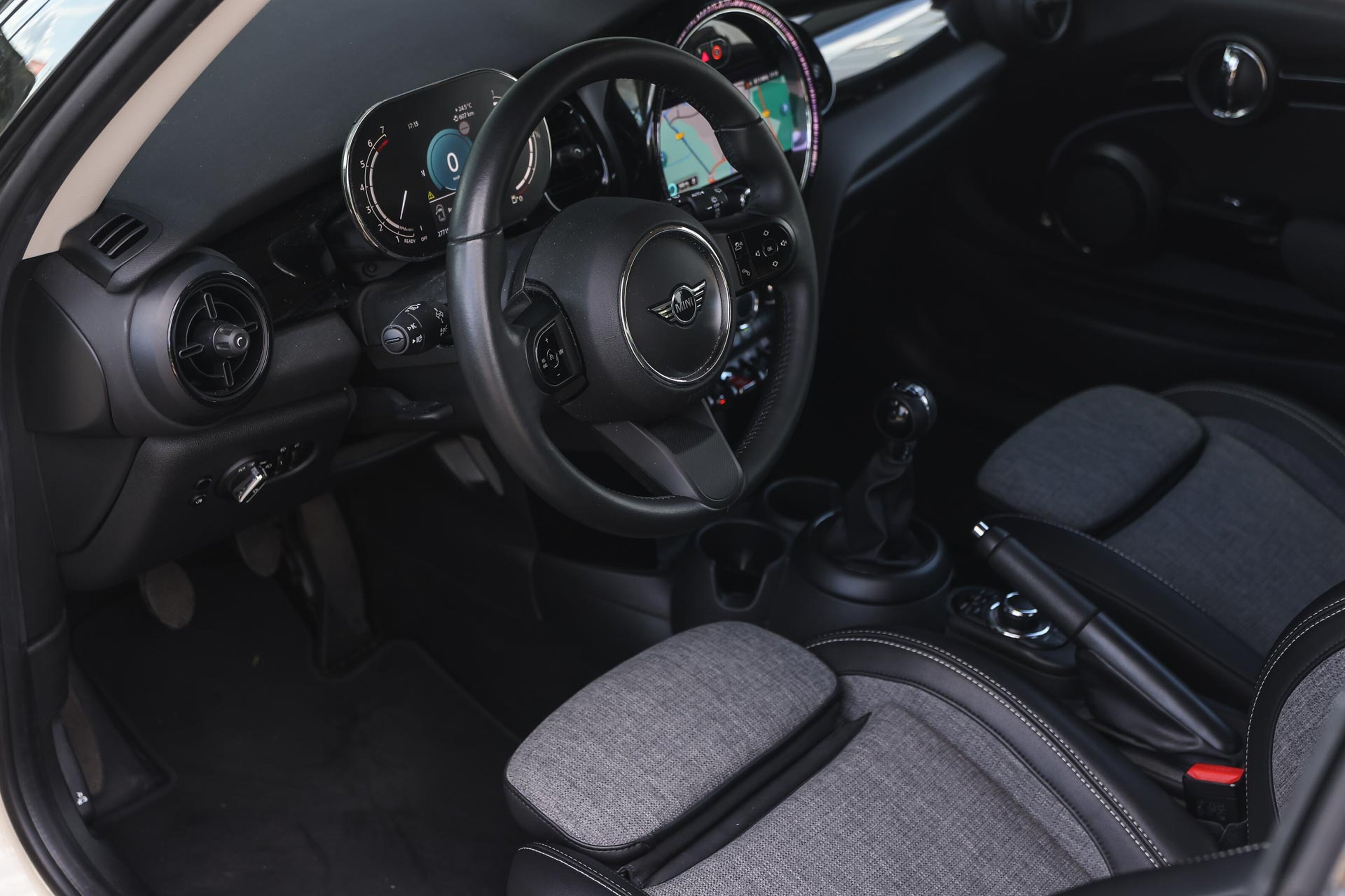 MINI One Hatchback Classic