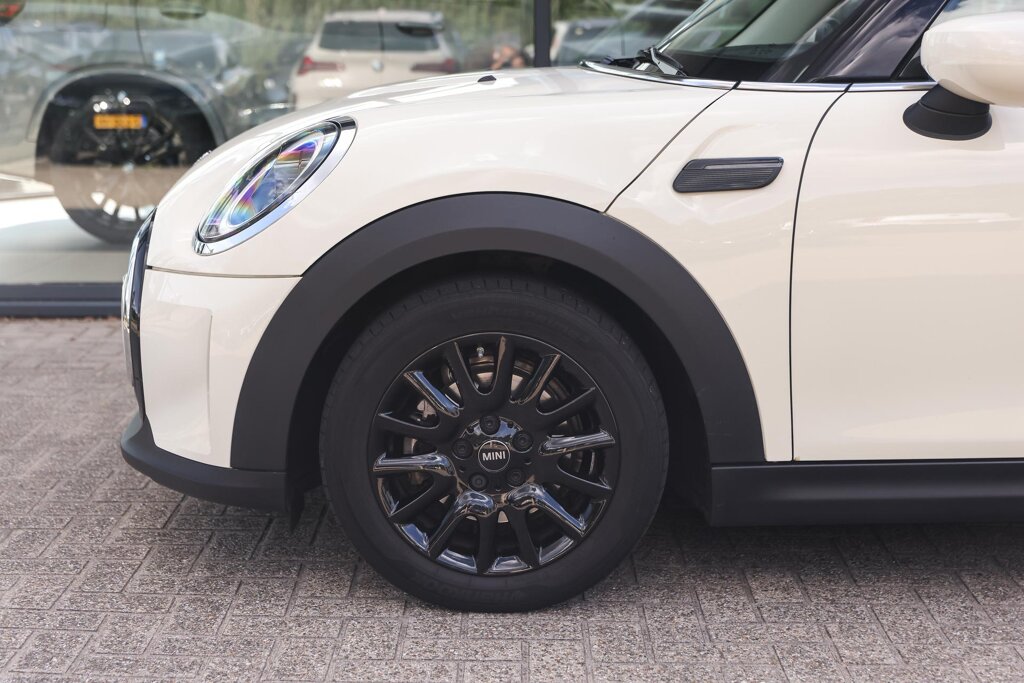 MINI One 4