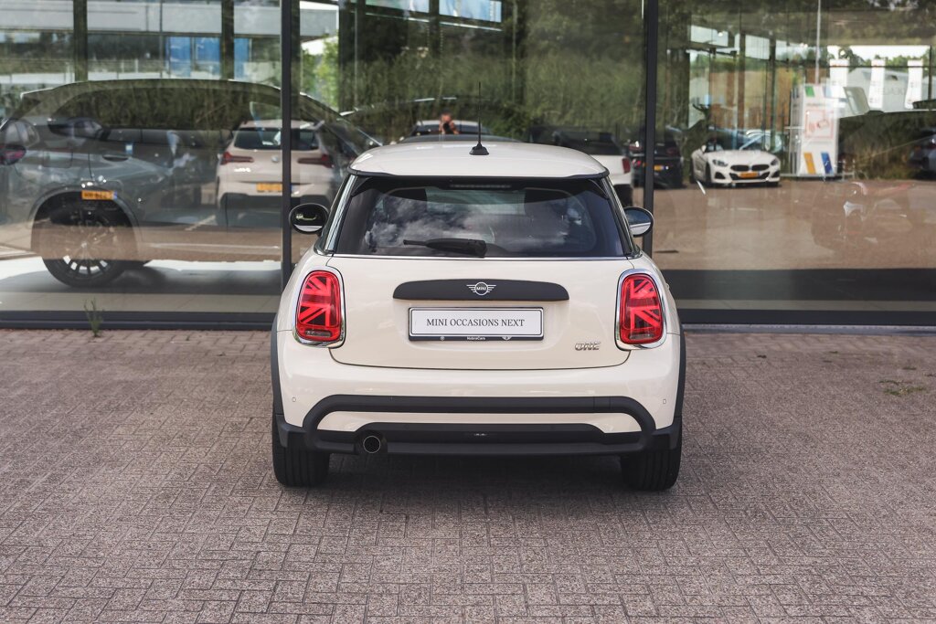MINI One 6