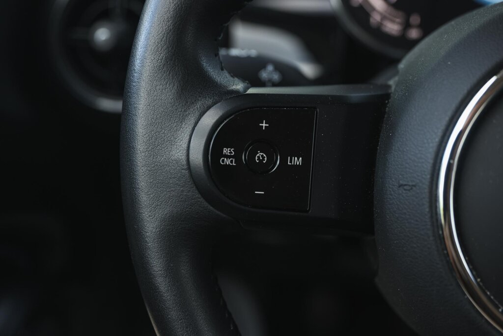 MINI One 11