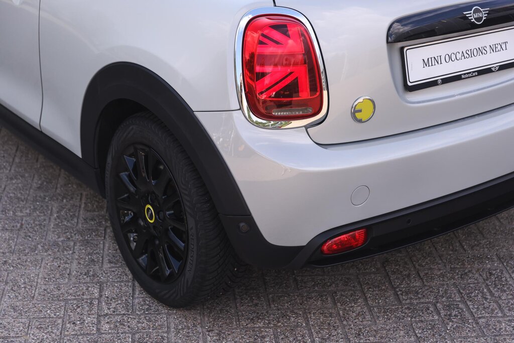 MINI Electric 6