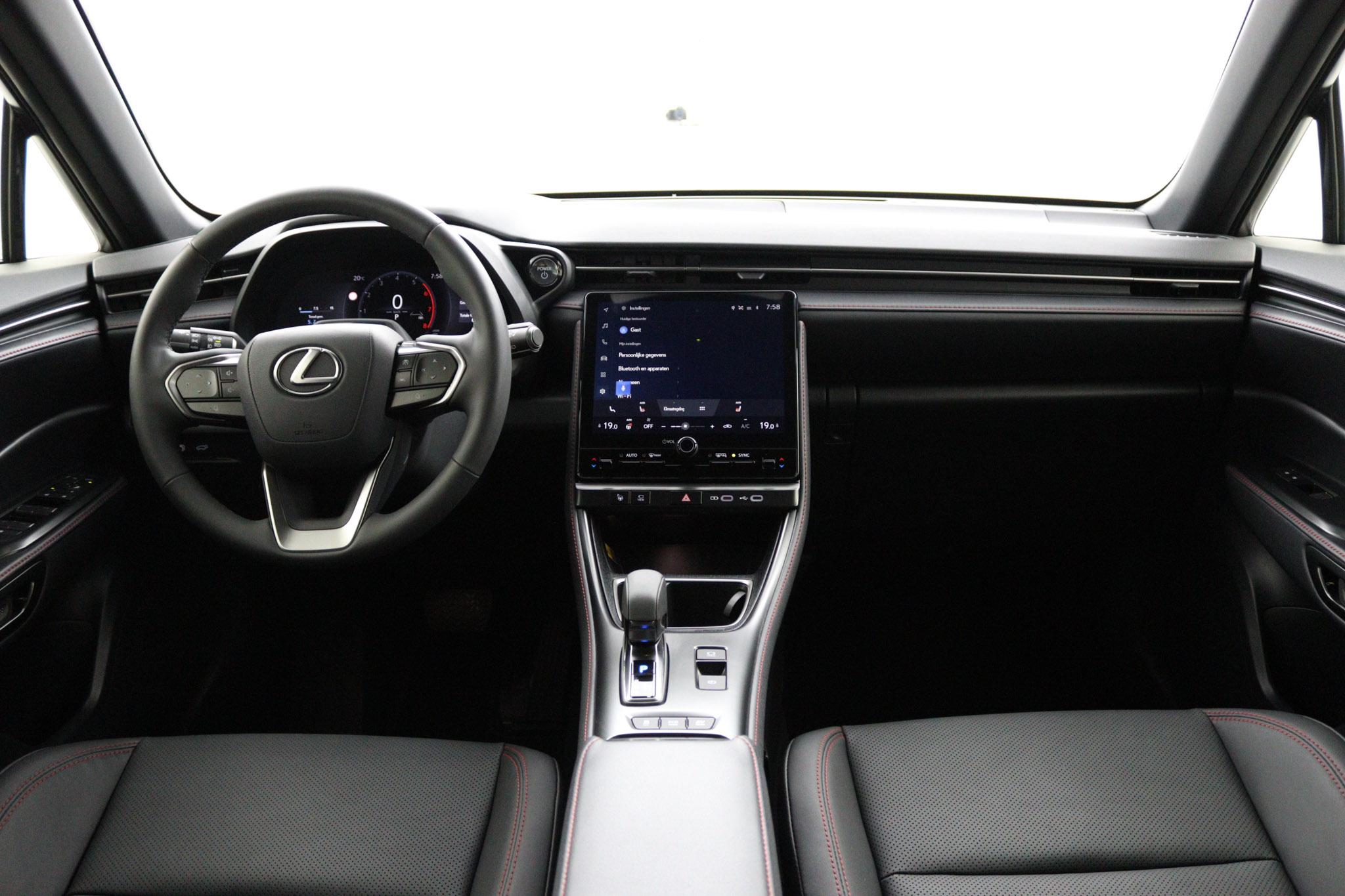 Lexus LBX Emotion 2WD - Afbeelding 4
