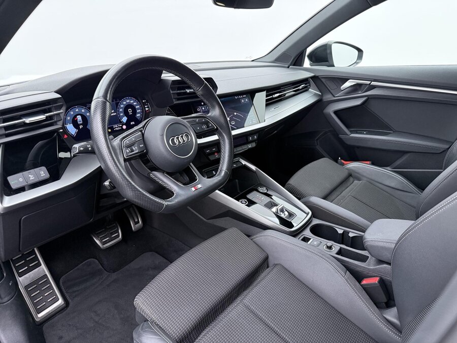 Audi A3 Limousine 30 TFSI S edition