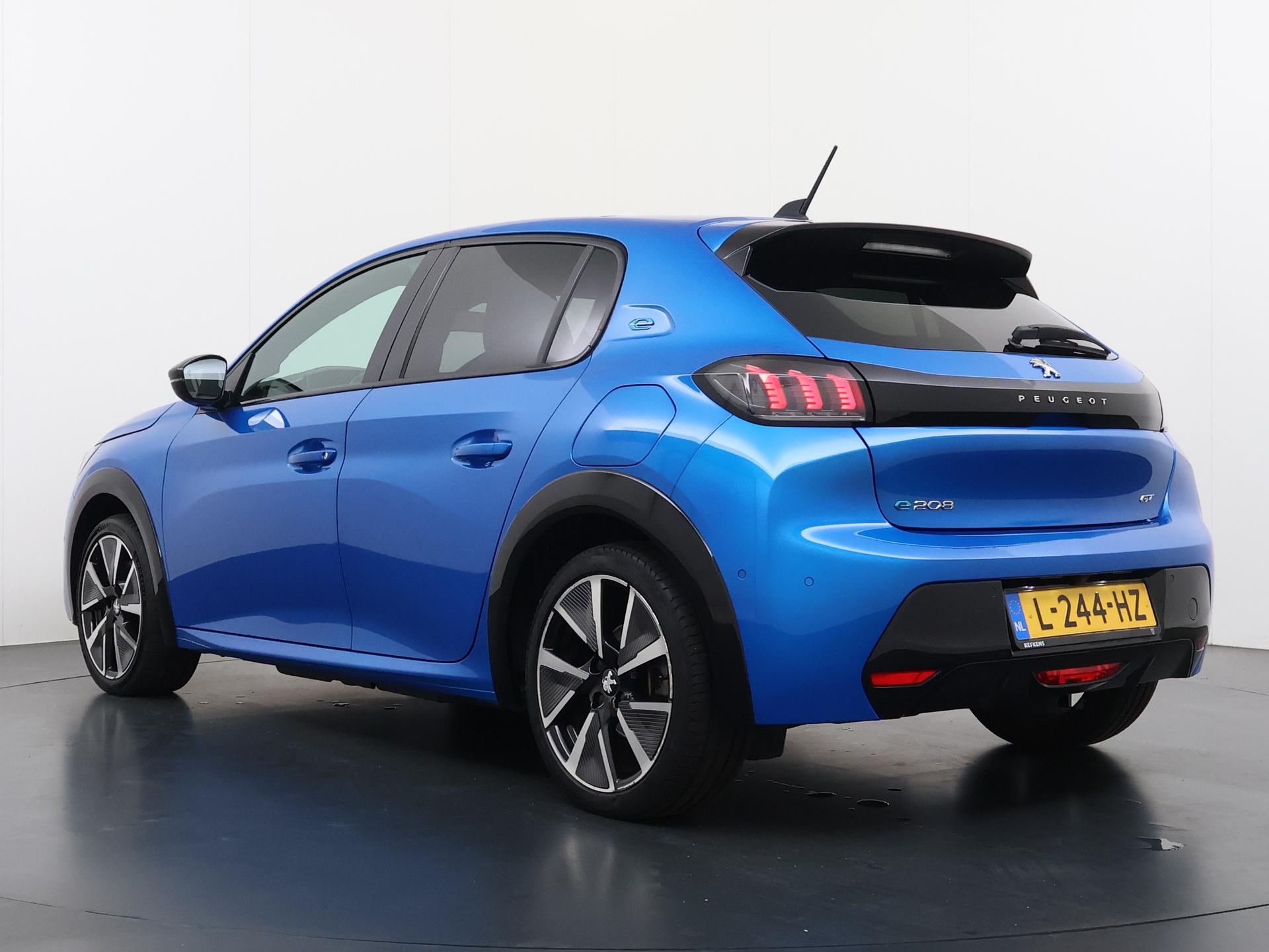 Peugeot e-208