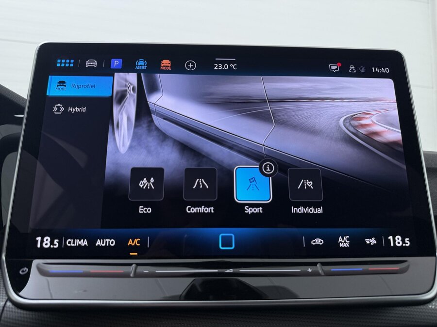 Volkswagen Golf 1.5 eHybrid Style