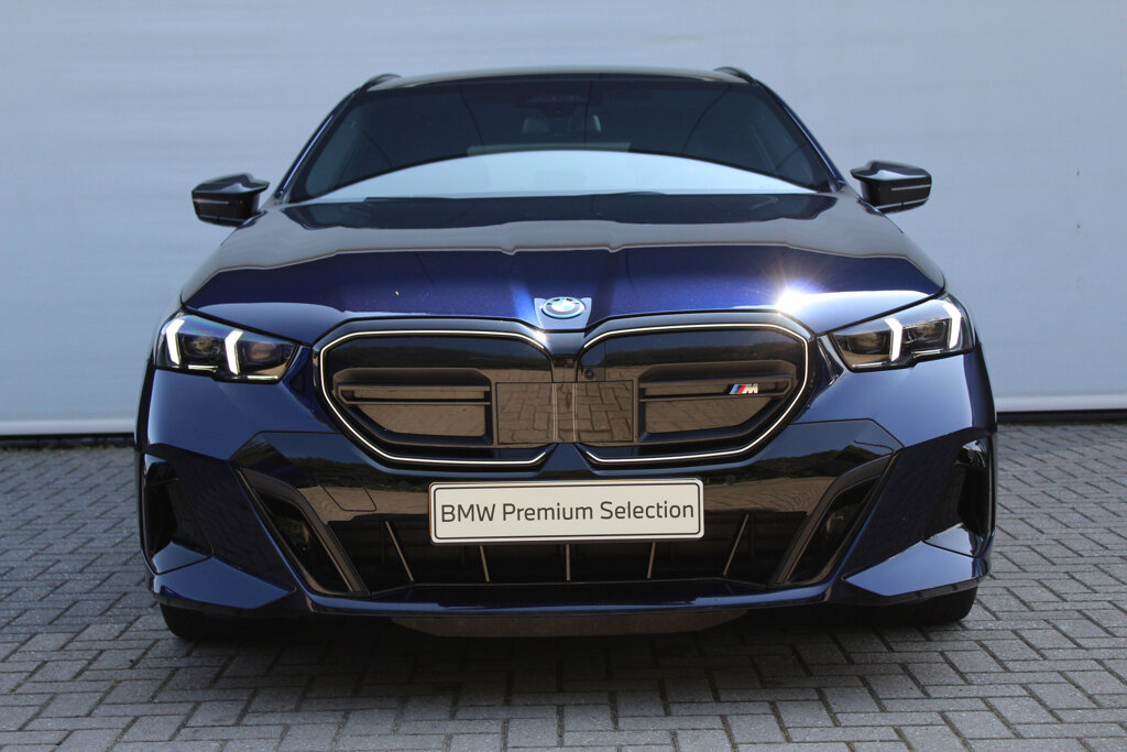 BMW i5 2