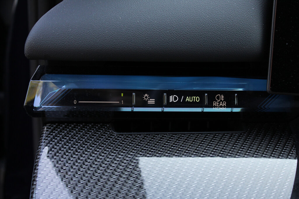 BMW i5 22