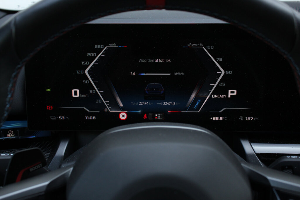 BMW i5 30