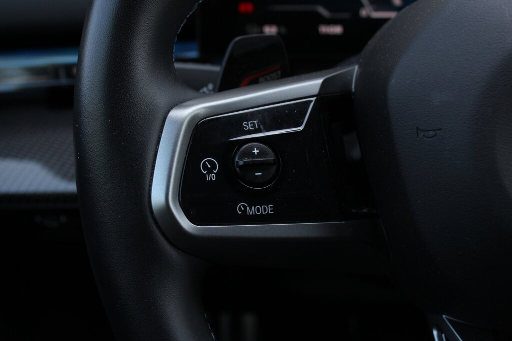 BMW i5 31