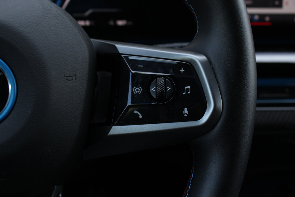 BMW i5 32