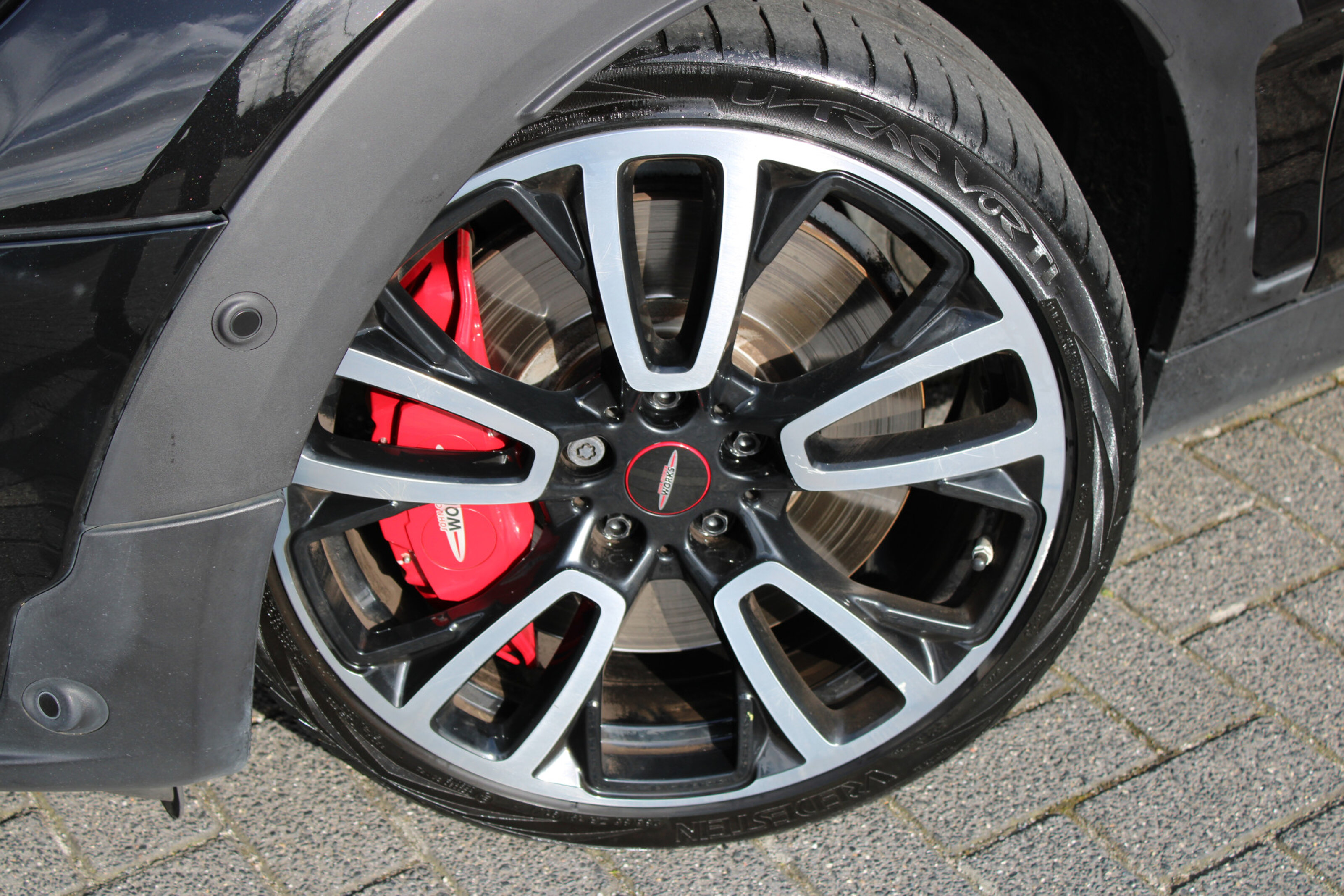 MINI Clubman 2.0 John Cooper Works All4 /Chili II / Pano / Navi / Active Cruise / 306 PK