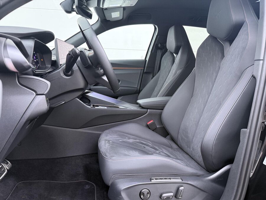 CUPRA Terramar 1.5 TSI e-Hybrid Essential