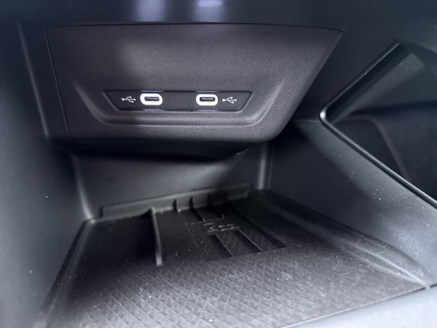 CUPRA Terramar 1.5 TSI e-Hybrid Essential