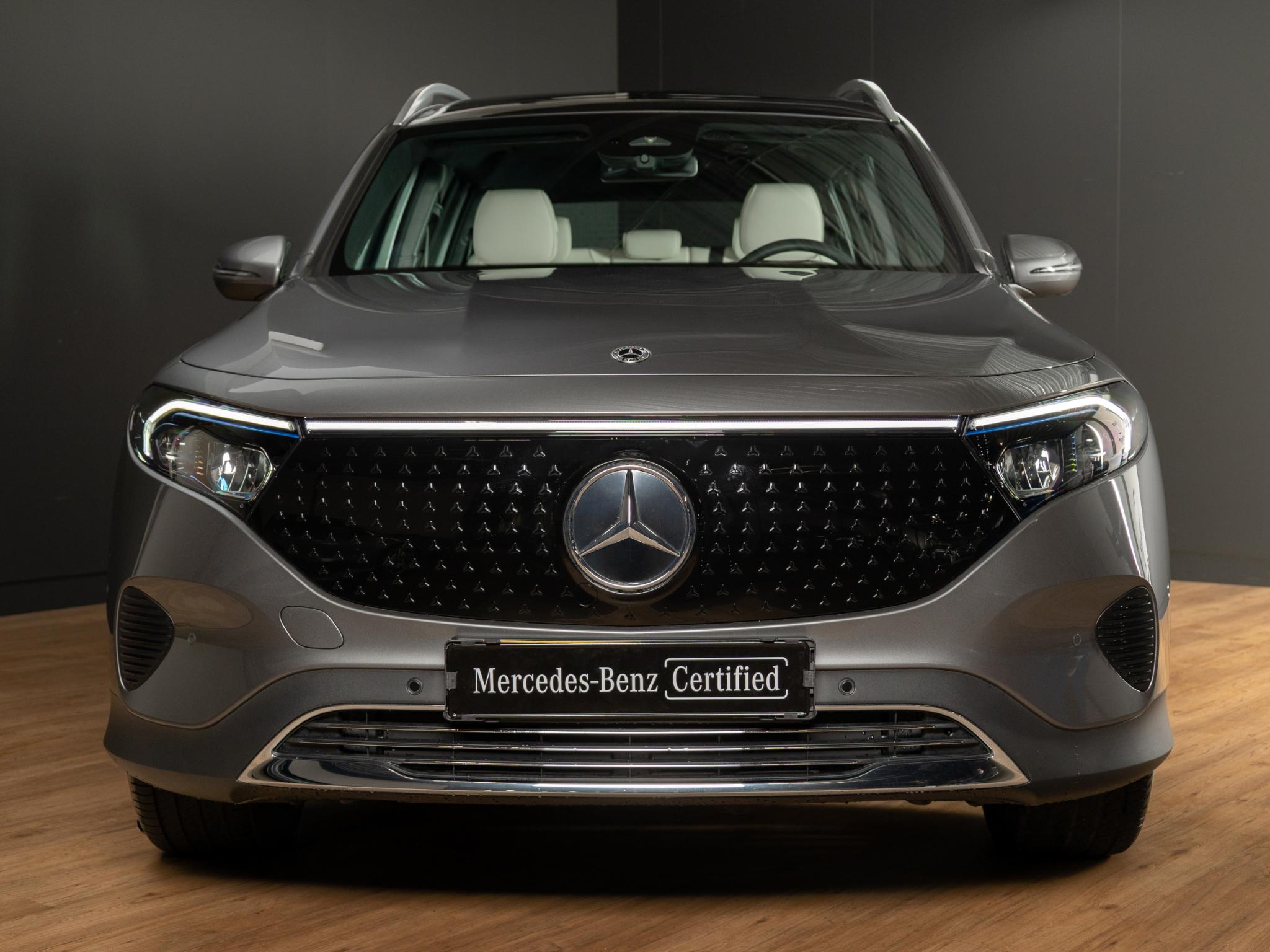 Mercedes-Benz Eqb