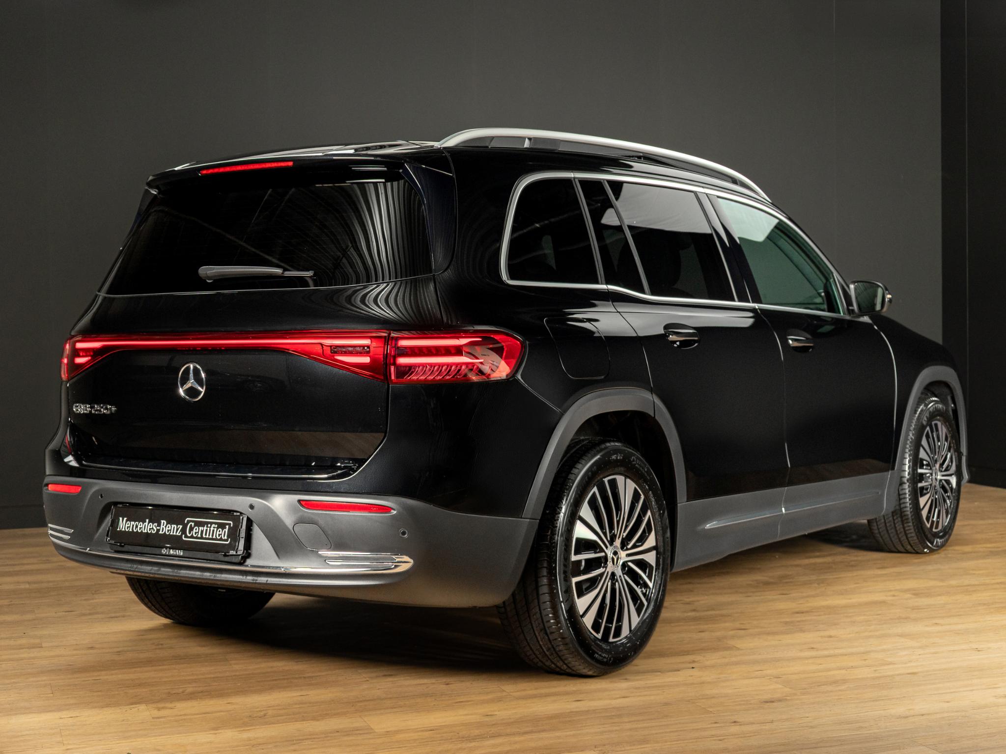 Mercedes-Benz Eqb