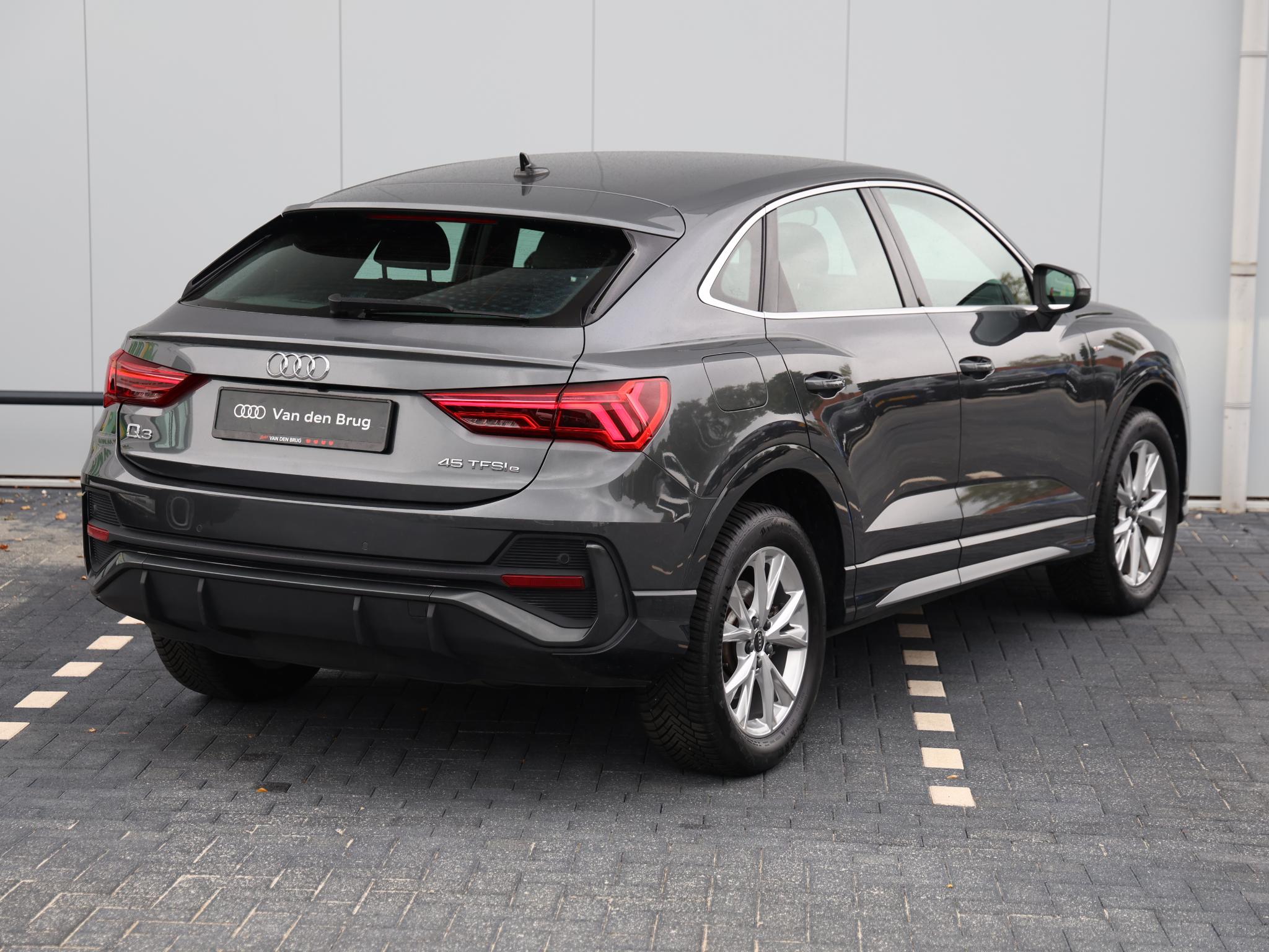 Audi Q3 Sportback 45 TFSI e S Edition - Afbeelding 5