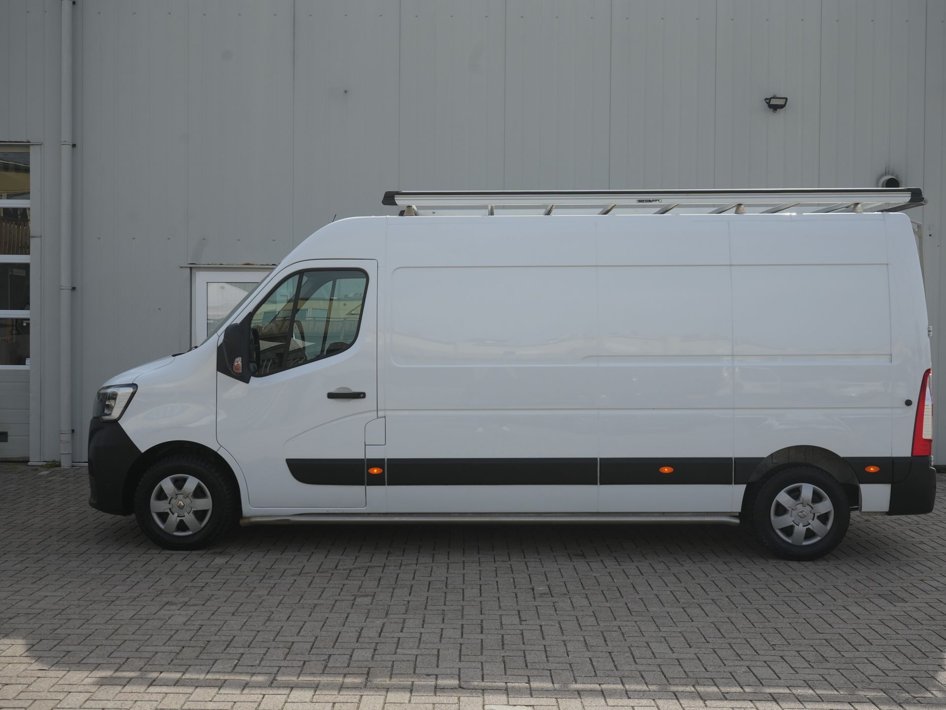 Renault Master T35 2.3 dCi 150 L3H2 Energy Work Edition - Afbeelding 2