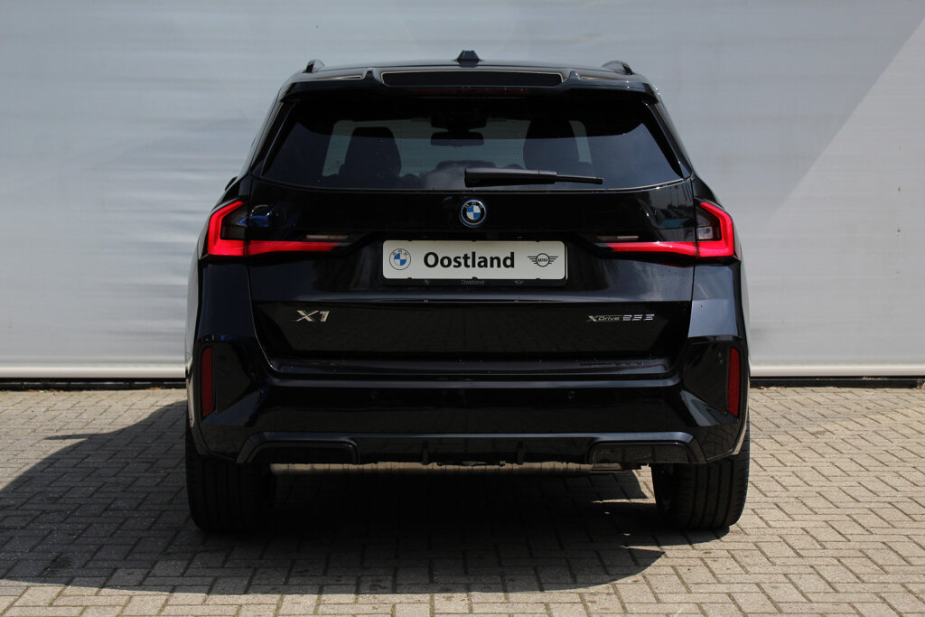 BMW X1 6
