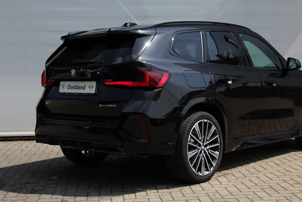 BMW X1 16