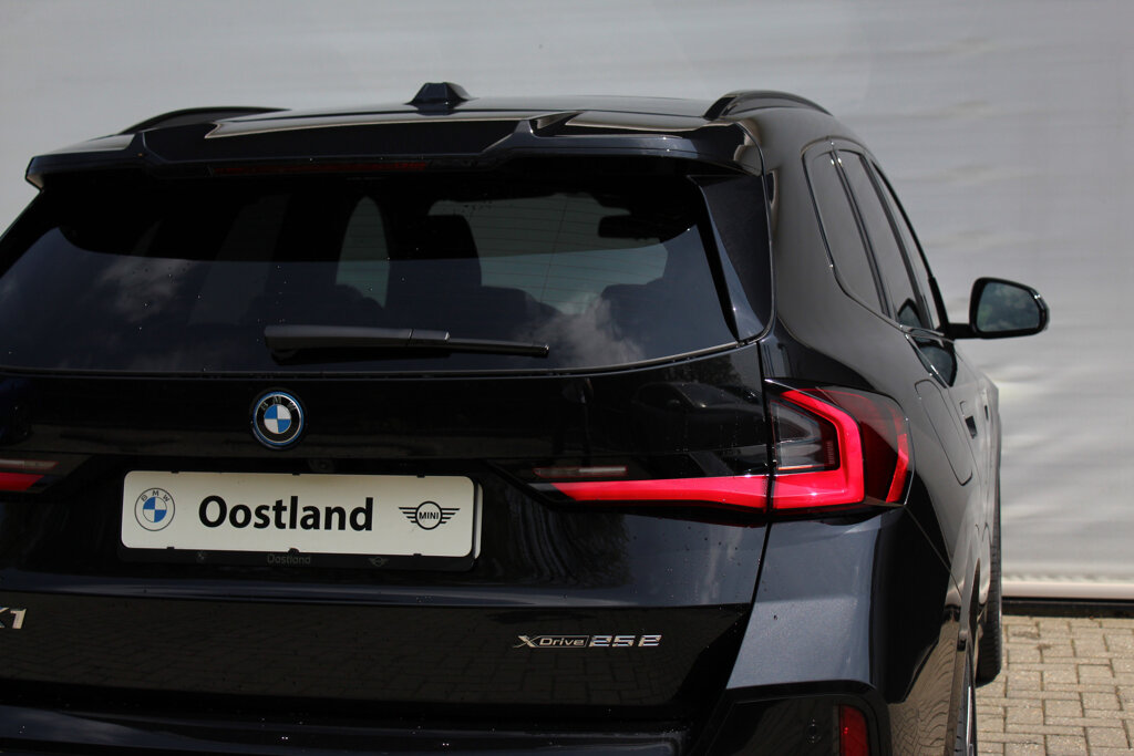 BMW X1 18