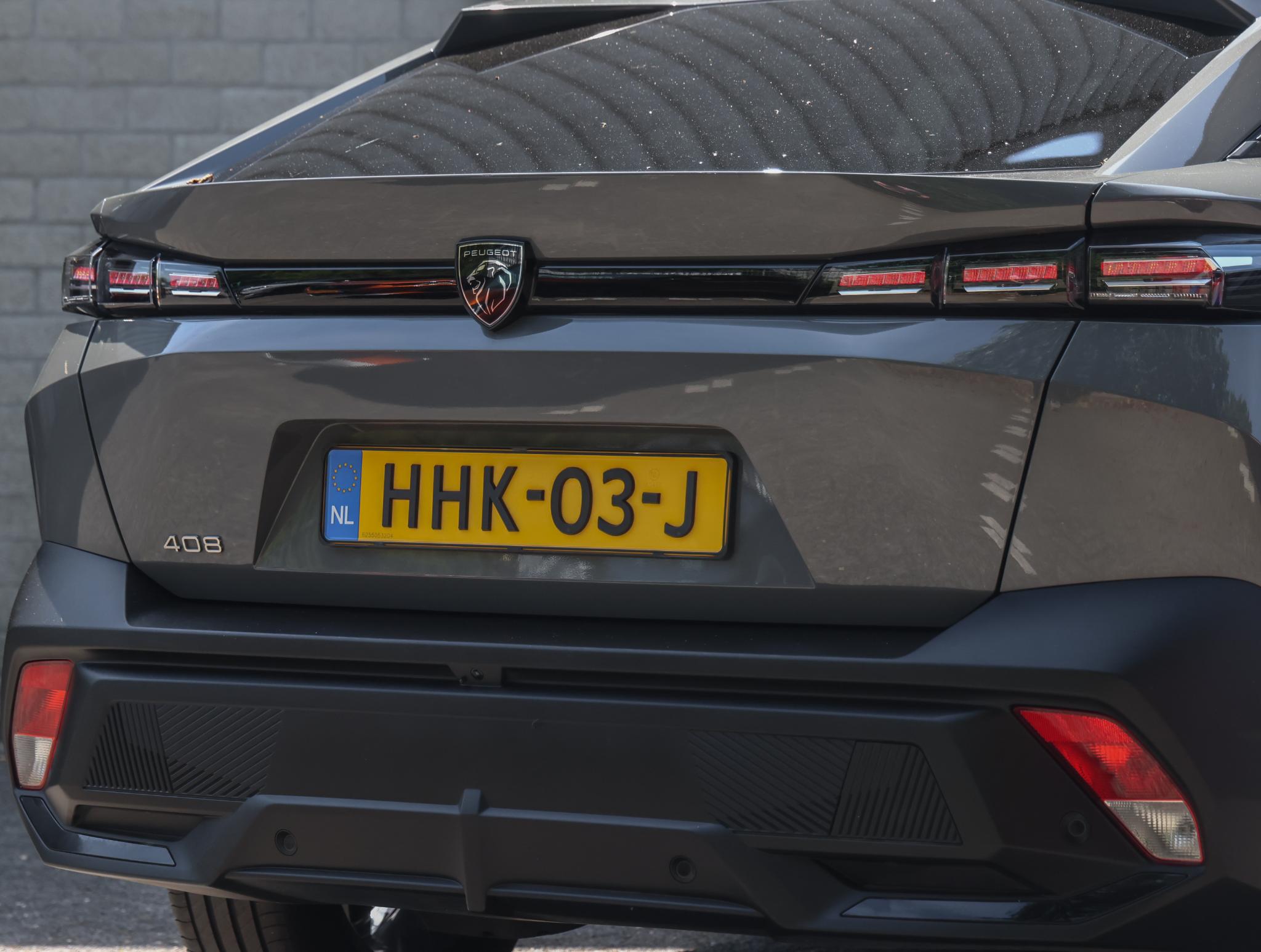 Peugeot 408