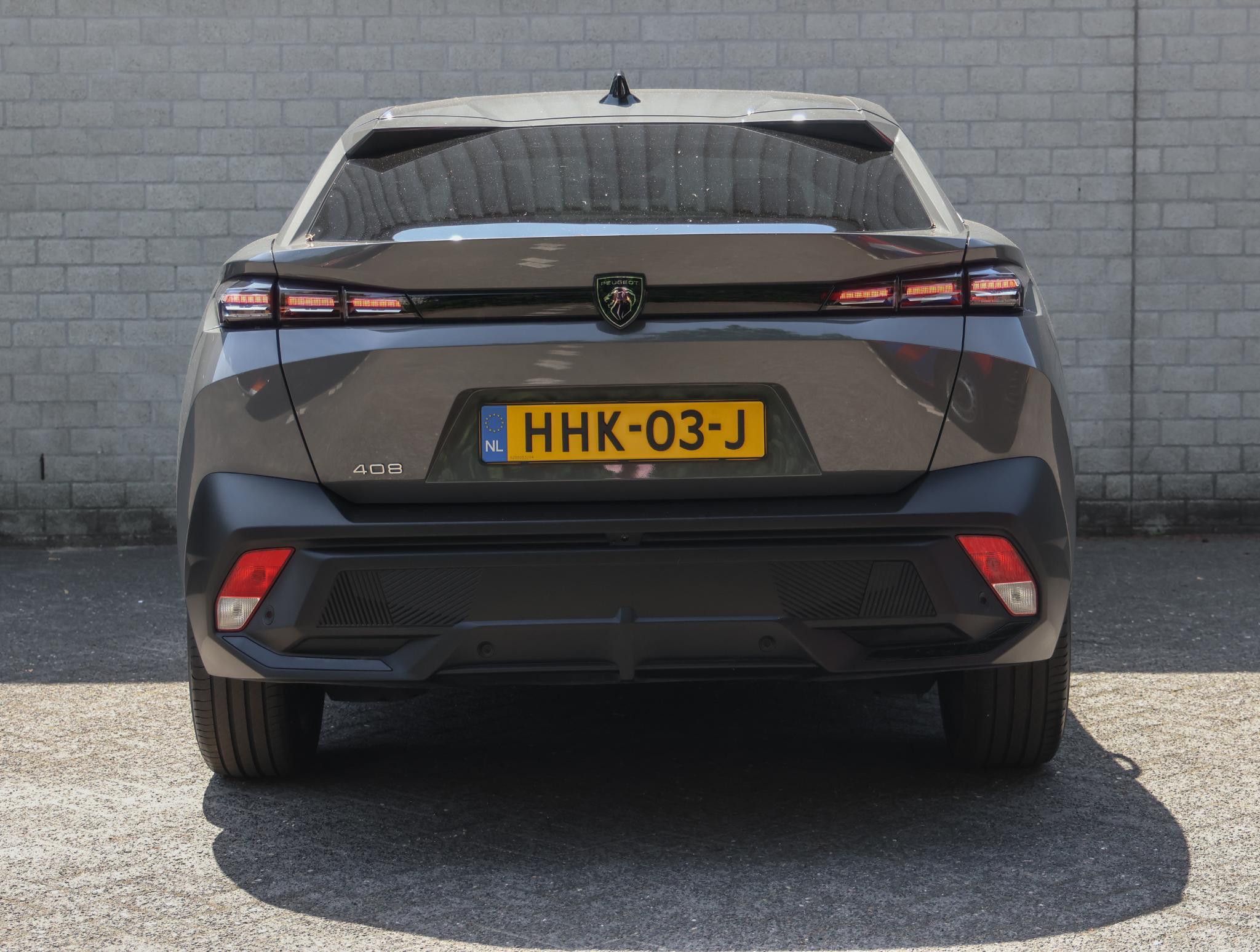 Peugeot 408
