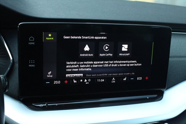 Apple Carplay/Android Auto Apple Carplay/Android Auto