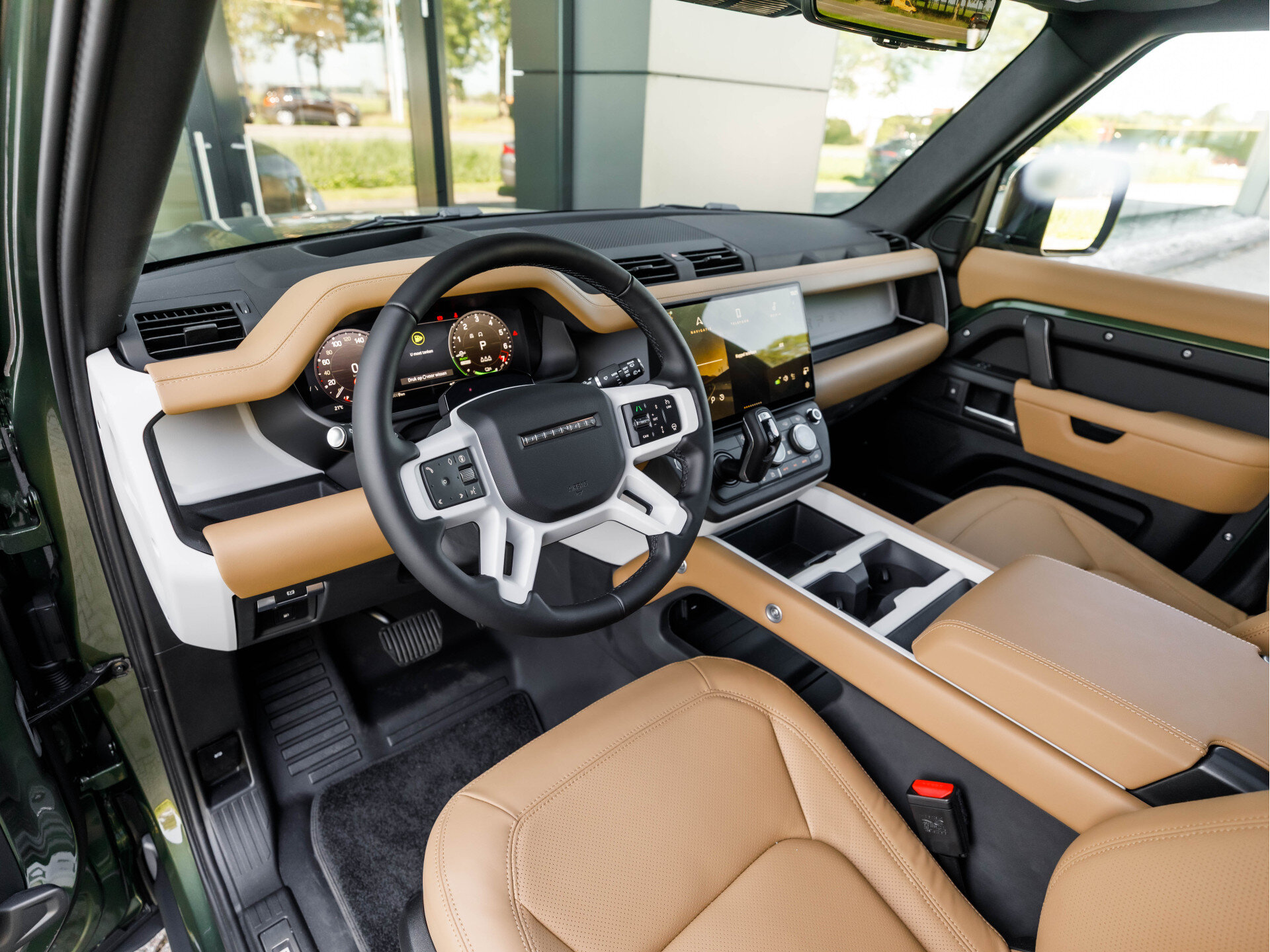 Land Rover Defender 110 P300e 300pk AWD 110 Dynamic HSE Edition - Afbeelding 3