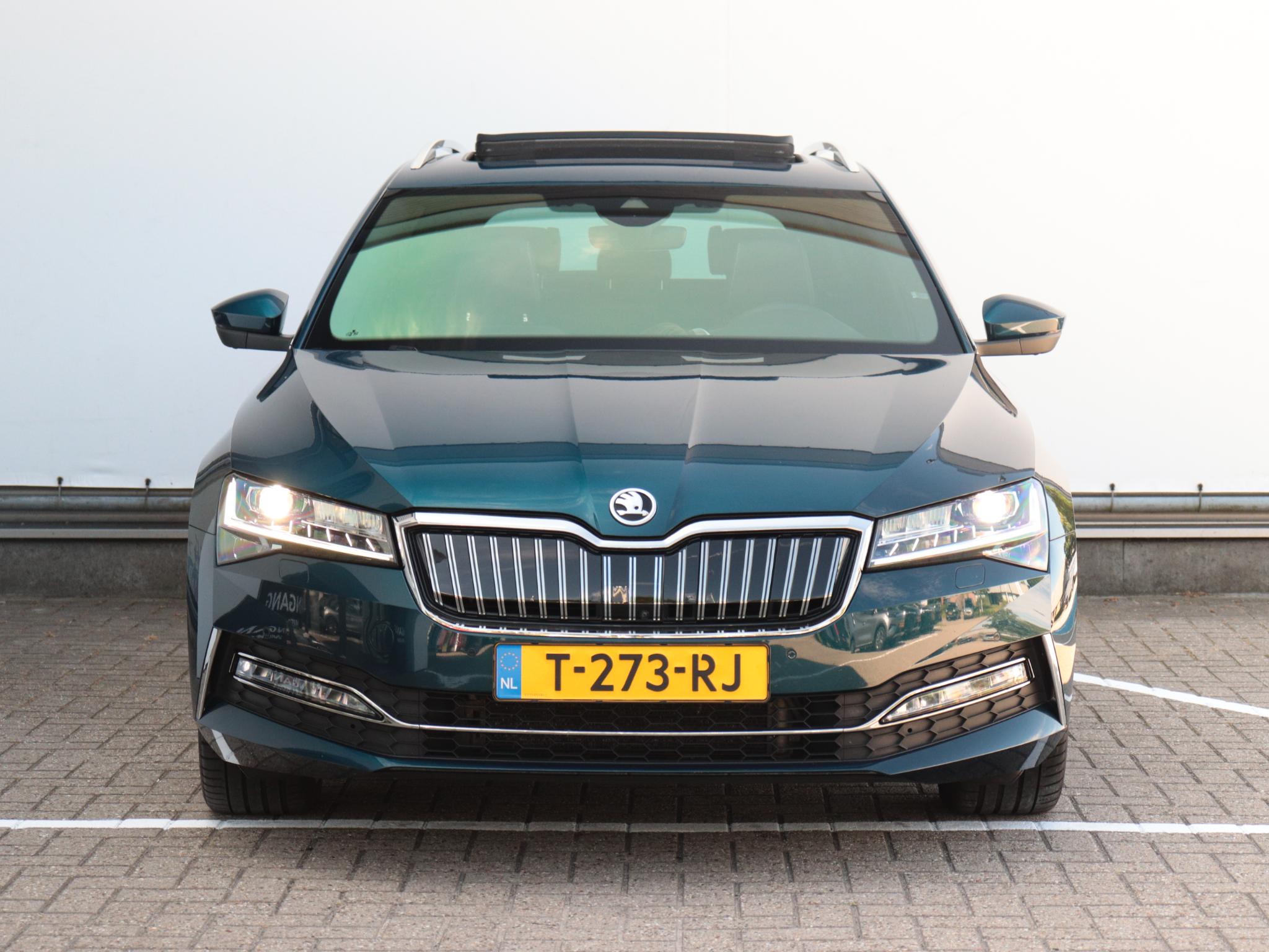 Škoda Superb Combi 1.4 TSI iV Laurin & Klement - Afbeelding 2