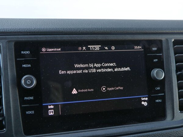 Apple Carplay/Android Auto Apple Carplay/Android Auto