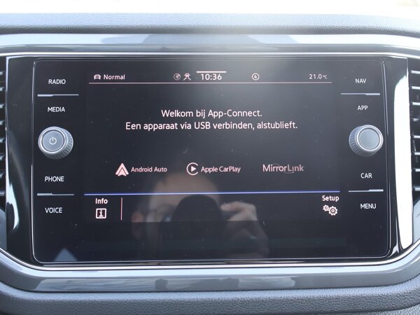 Apple Carplay/Android Auto