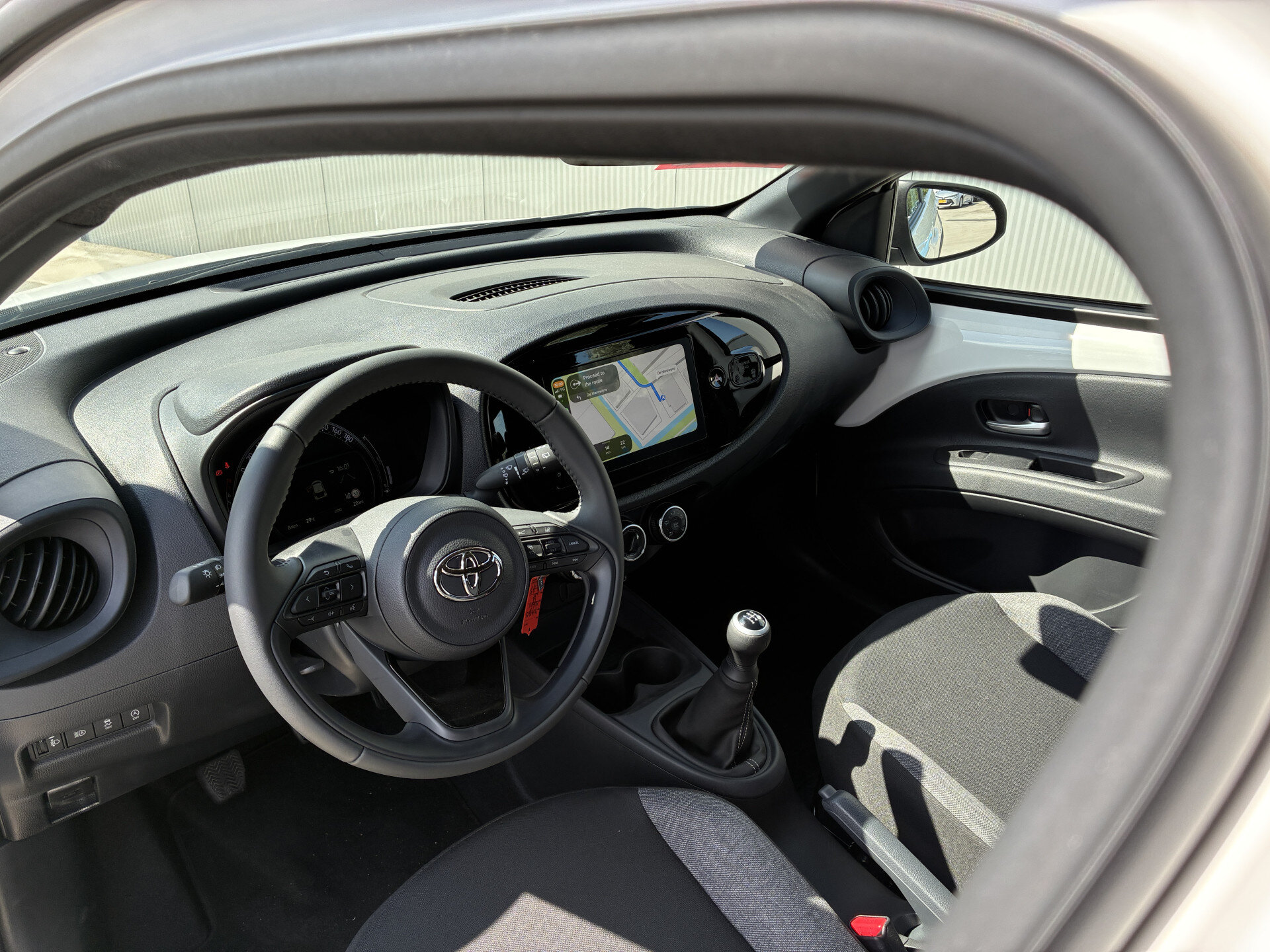 Toyota Aygo X 1.0 VVT-i MT Play - Afbeelding 2