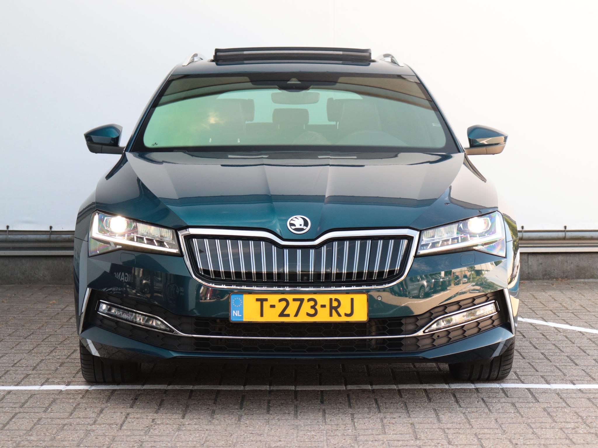 Škoda Superb Combi 1.4 TSI iV Laurin & Klement - Afbeelding 2
