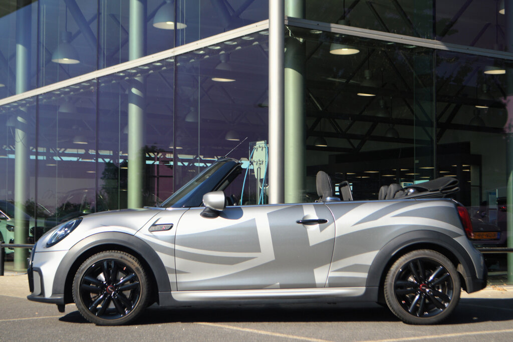 MINI Cooper S Cabrio 2